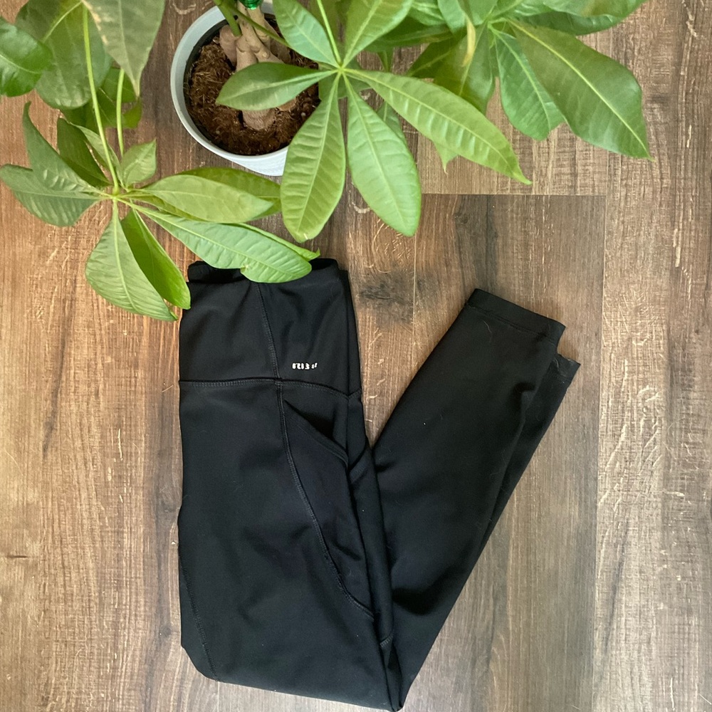 Black Workout Leggings With Pockets